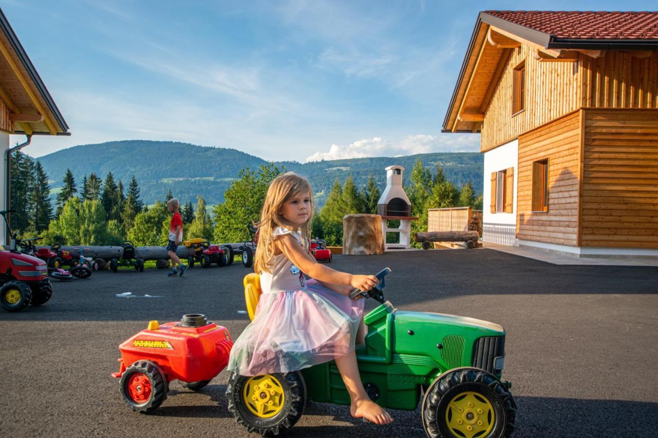 Chalets Und Apartments Hauserhof Nassfeld Schlanitzen Dış mekan fotoğraf