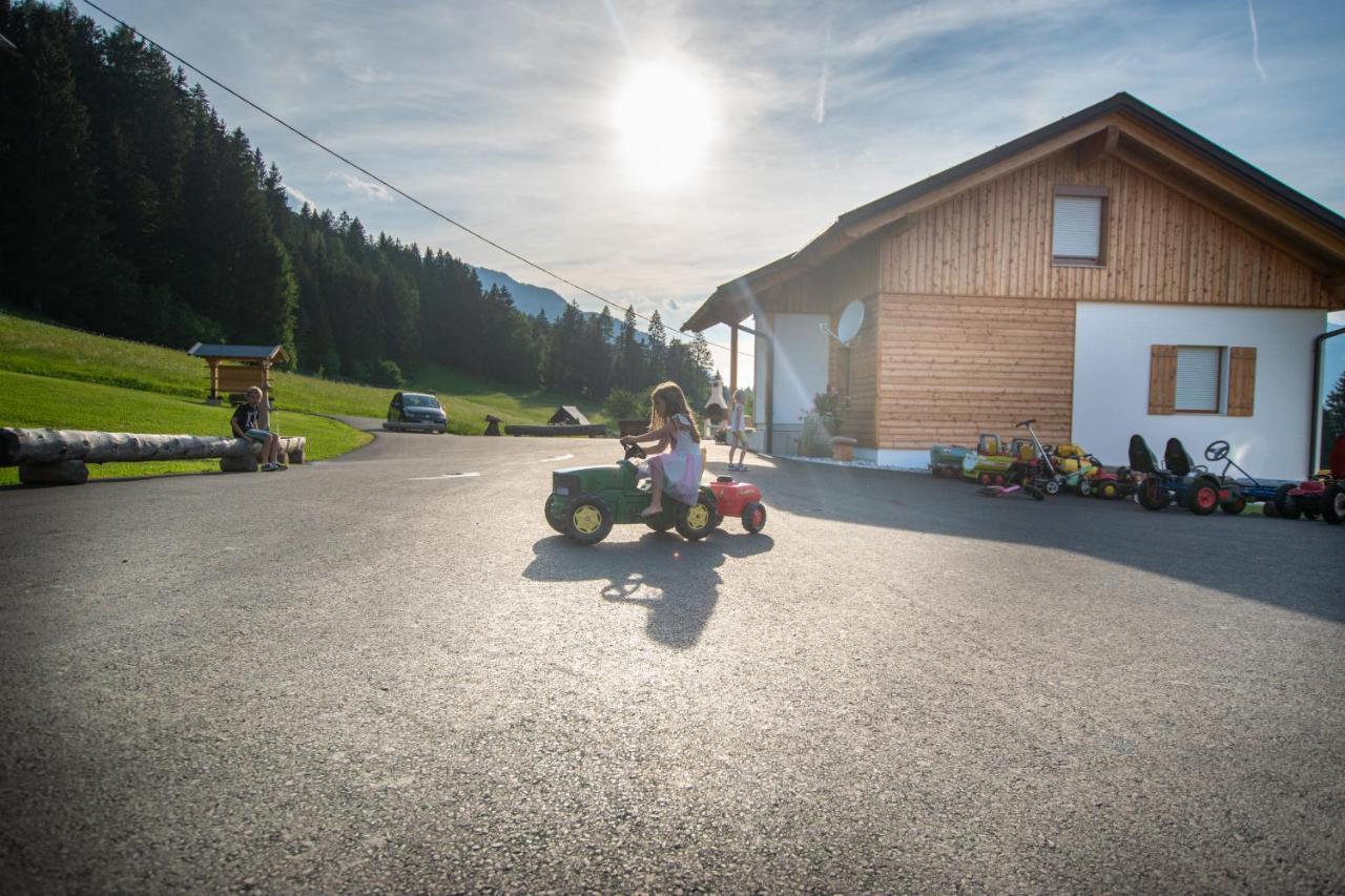 Chalets Und Apartments Hauserhof Nassfeld Schlanitzen Dış mekan fotoğraf