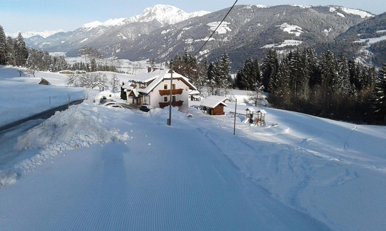 Chalets Und Apartments Hauserhof Nassfeld Schlanitzen Dış mekan fotoğraf