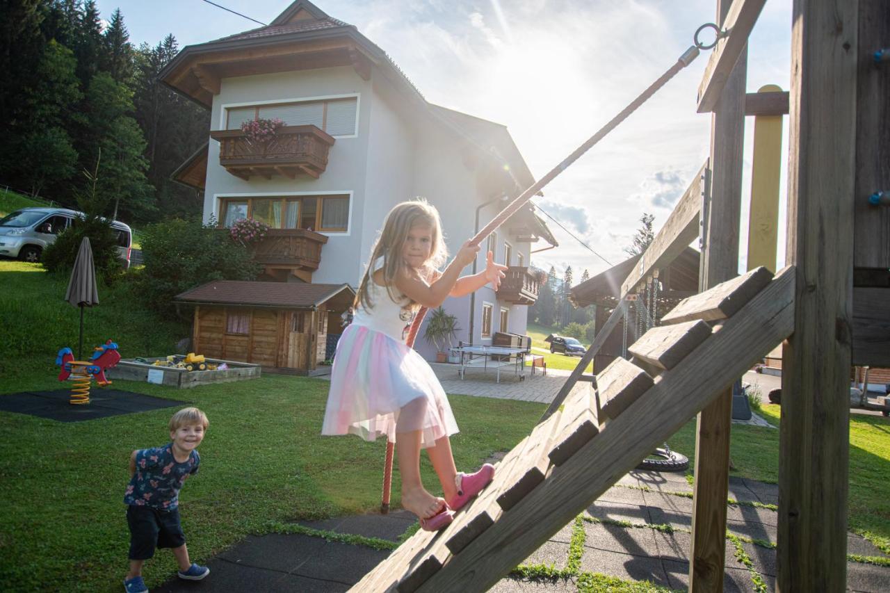 Chalets Und Apartments Hauserhof Nassfeld Schlanitzen Dış mekan fotoğraf